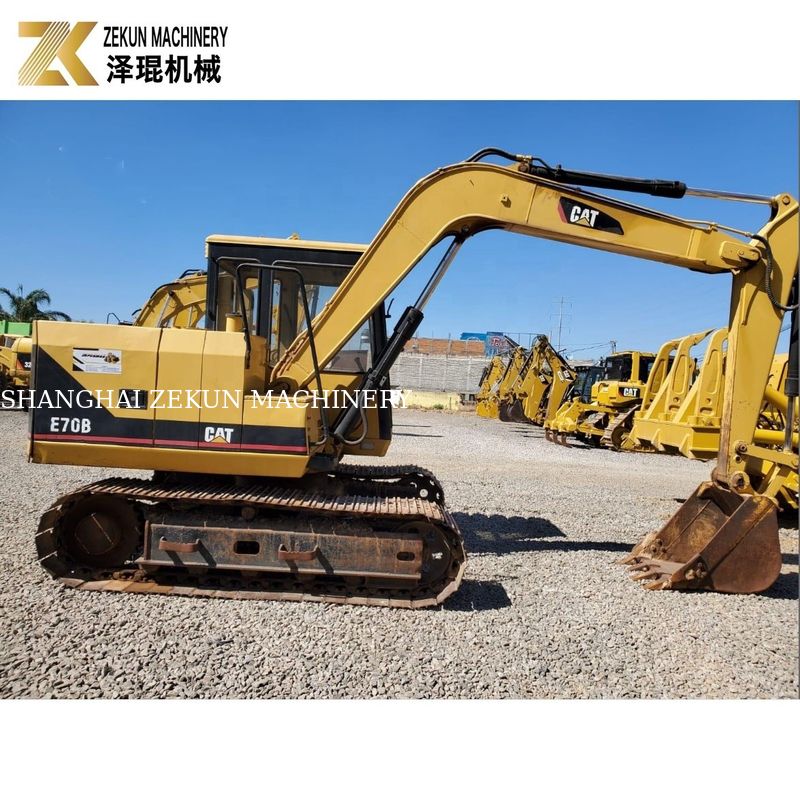 Nhật Bản sử dụng CAT E70B máy đào bơm thủy lực ổ cuối cùng ở Thượng Hải tại cạnh tranh
