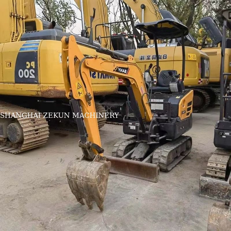 10.3KW Sany SY16C 1.6Ton Mini Excavator với lốp cao su và máy bơm thủy lực gốc