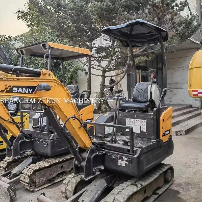 10.3KW Sany SY16C 1.6Ton Mini Excavator với lốp cao su và máy bơm thủy lực gốc
