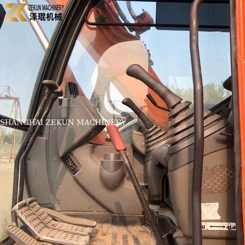 Sử dụng Hitachi ZX75 Mini Excavator ZX75US ZX75US-3 bởi chủ sở hữu Original Hydraulic Valve