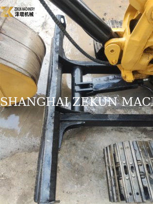 Máy đào 4 tấn sử dụng CAT 304 với cabin khép kín và xi lanh thủy lực gốc