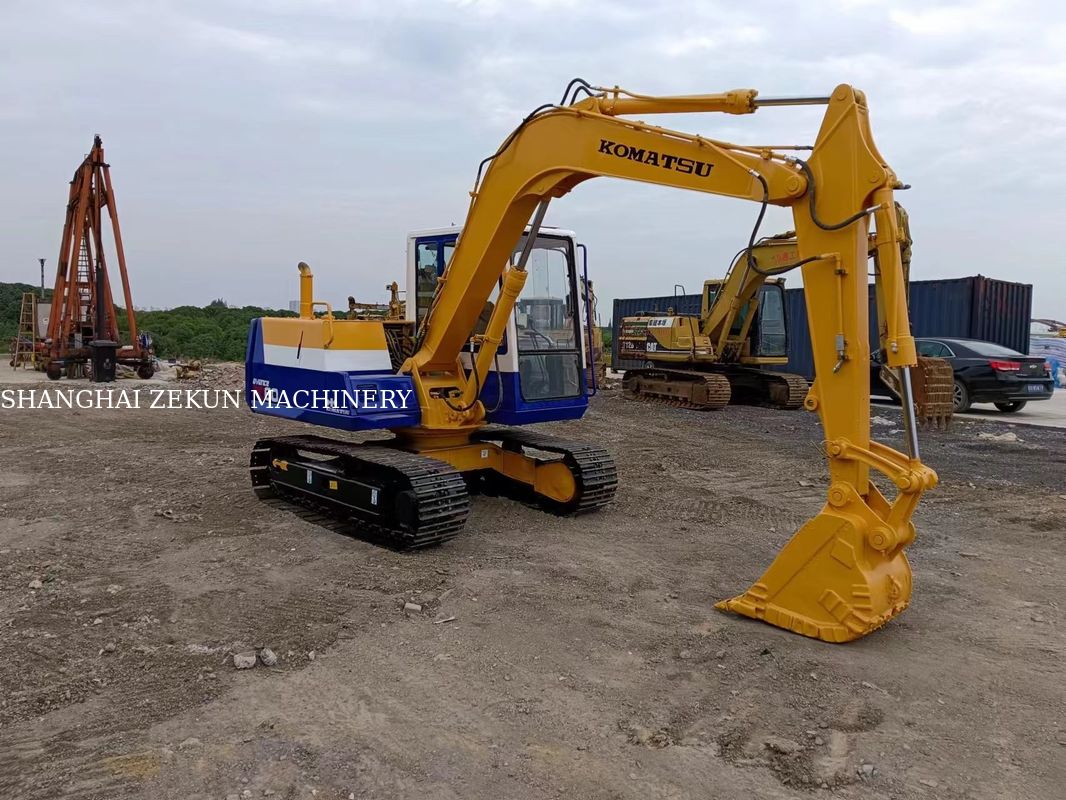 Nhật Bản Komatsu PC60-6 máy đào với trọng lượng hoạt động thấp 6 TON và trong tình trạng tốt