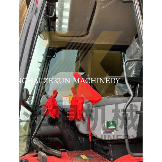 Komatsu PC240-7 Máy đào với thời gian làm việc thấp 0-2000 và xi lanh thủy lực khác