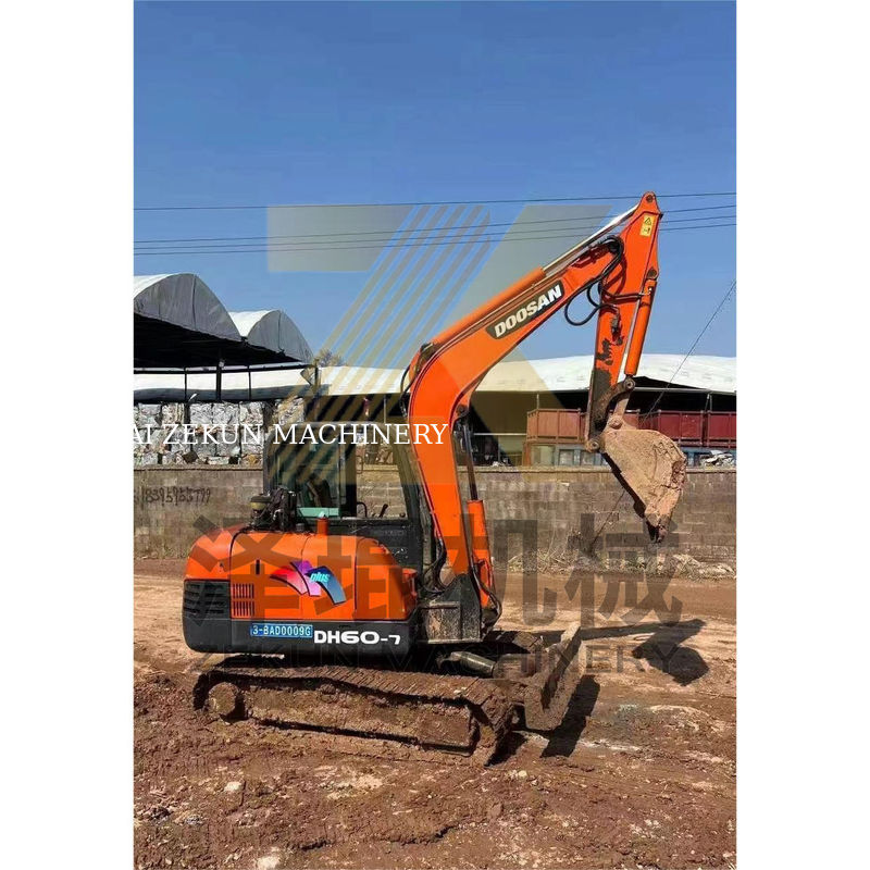 5500 KG Doosan60-7 DH55/DH60-7/80-7 DH60/DH60-7 Máy đào với 0-2000 giờ làm việc