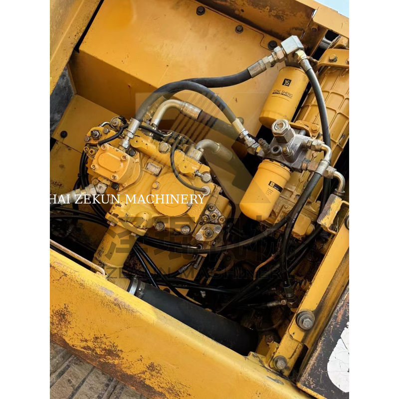 20 tấn Máy đào Shantui Kato cũ 320D với dung lượng xô 1M3 ở Thượng Hải