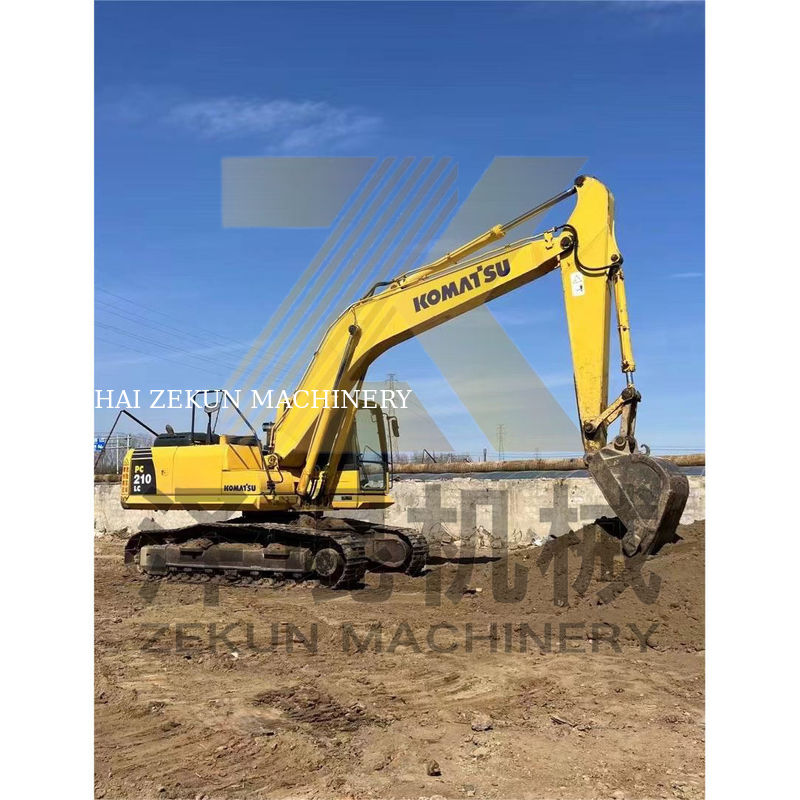 Komatsu PC210-8 PC210-8M0 Máy đào 21 tấn ở Thượng Hải với 4001-6000 giờ làm việc