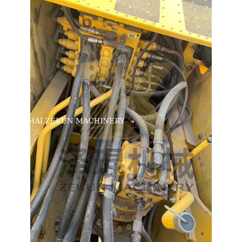 Máy tải Komatsu 16T PC110-7 PC200-7 PC200-8MO cũ 200 với trọng lượng hoạt động thấp