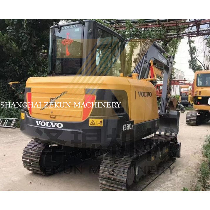 Máy đào mini Volvo EC55 EC60 sử dụng van thủy lực khác với giờ làm việc ngắn