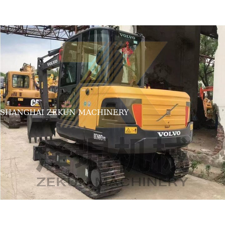 Máy đào mini Volvo EC55 EC60 sử dụng van thủy lực khác với giờ làm việc ngắn