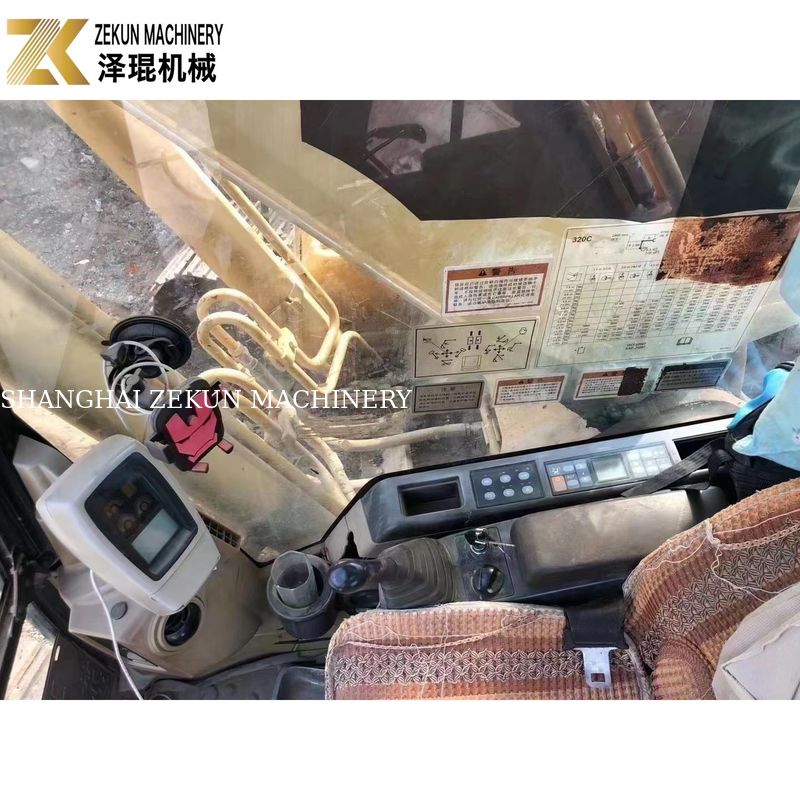 Trải nghiệm đào cao cấp với máy đào CAT 320 và máy bơm thủy lực CAT