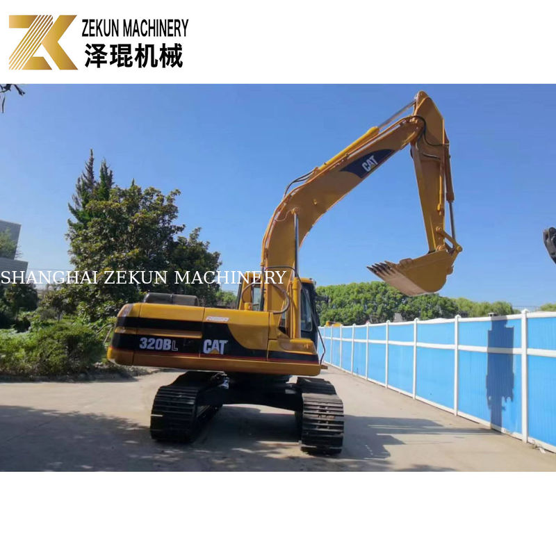 Máy đào cũ Cat 320 BL với dung lượng xô 0,92 m3 và 2001-4000 giờ làm việc