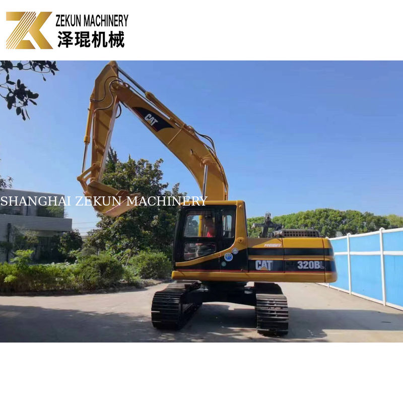 Máy đào cũ Cat 320 BL với dung lượng xô 0,92 m3 và 2001-4000 giờ làm việc