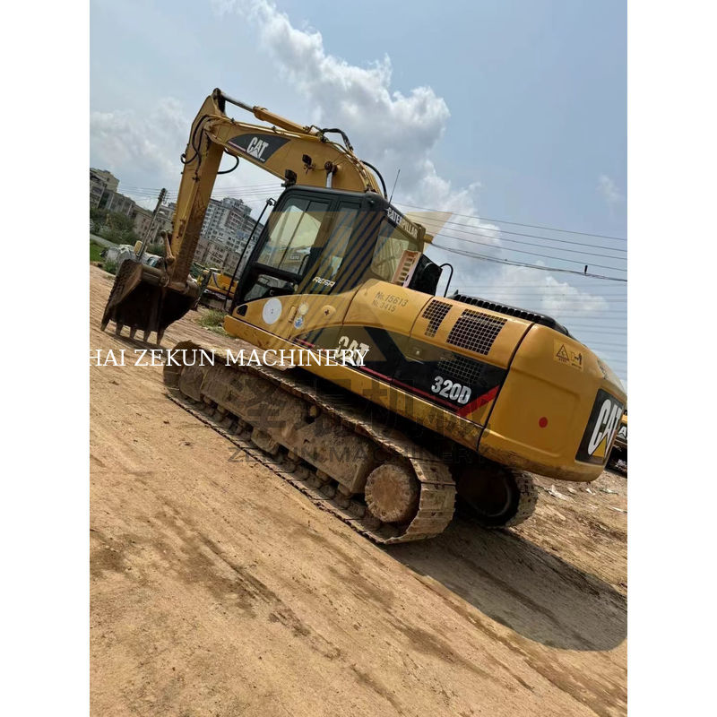 Năm 2015 năm thứ hai Shantui Kato Excavator 320D trong ở Thượng Hải Máy bơm thủy lực khác