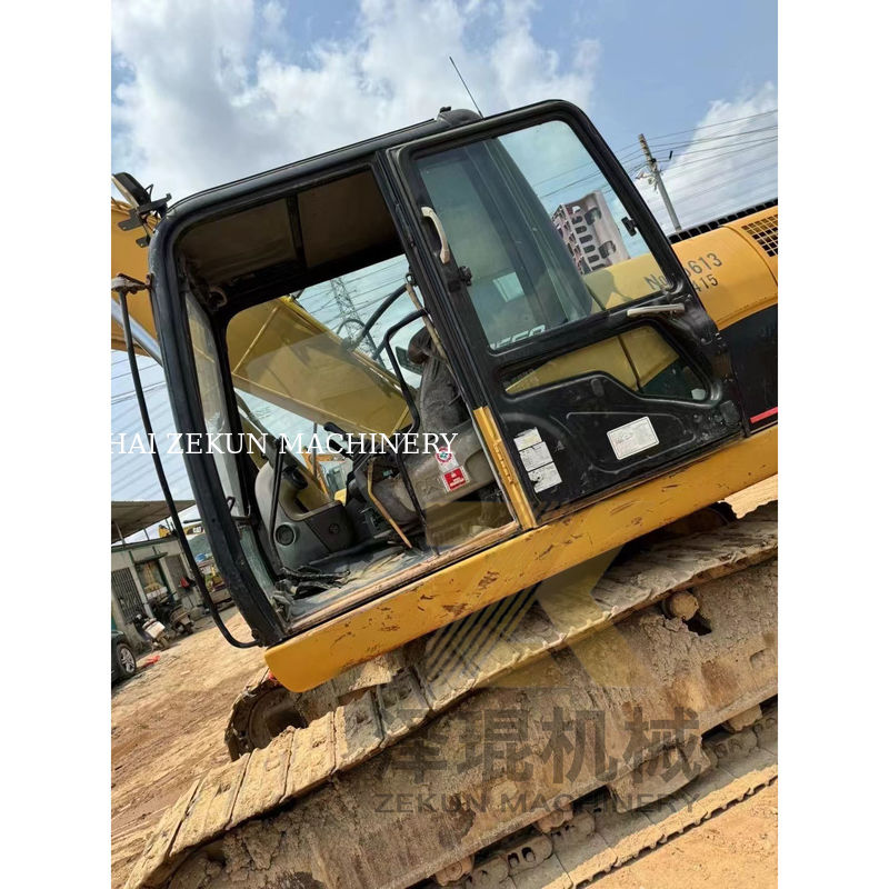 Năm 2015 năm thứ hai Shantui Kato Excavator 320D trong ở Thượng Hải Máy bơm thủy lực khác