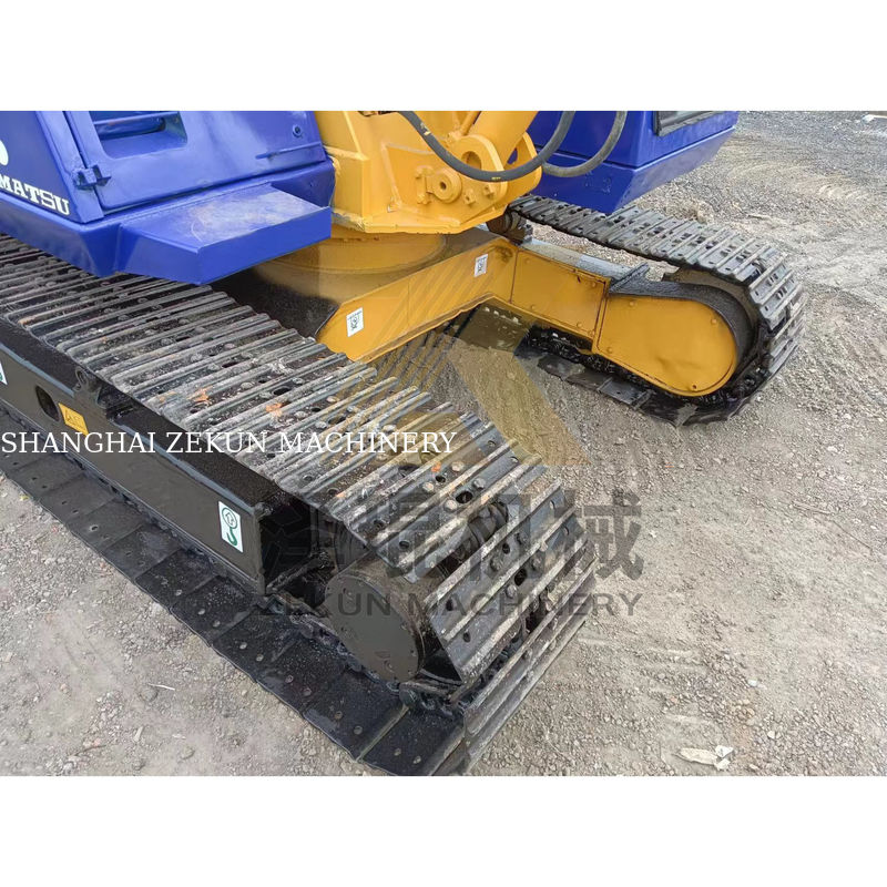 Máy đào Komatsu PC60-5 đã qua sử dụng với xi lanh thủy lực khác và vào năm 2022