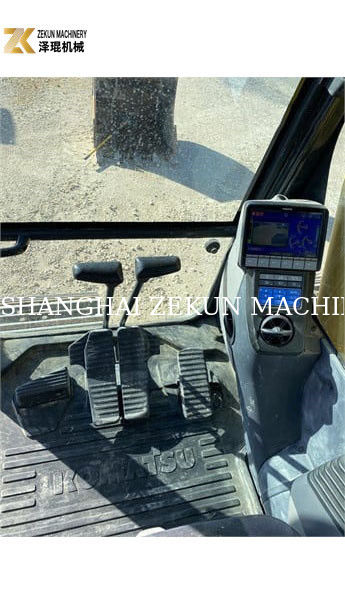 Máy đào Komatsu PC 210-LC 7 được sử dụng với đệm cao su 20900 KG