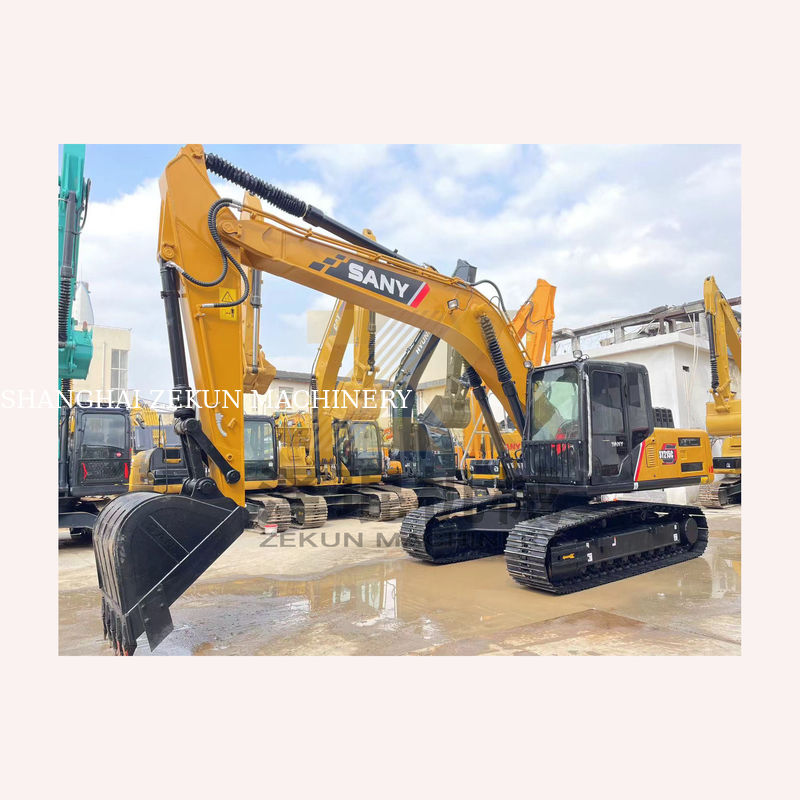 Máy đào Sany sy215c trong tình trạng tốt với số giờ thấp và động cơ vào năm 2023