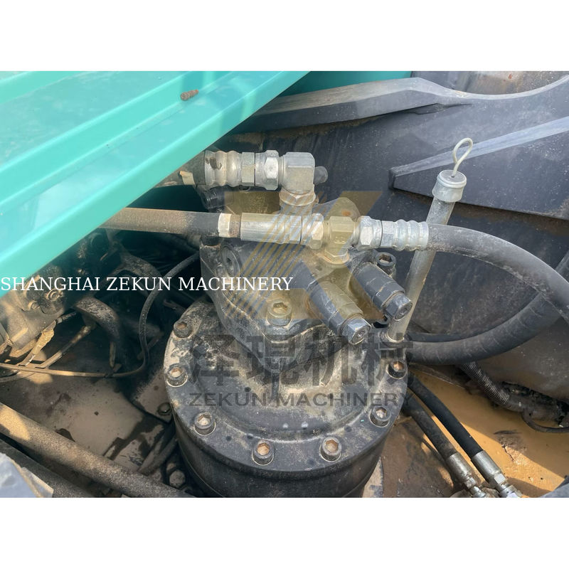 Máy đào Kobelco SK380 sử dụng xi lanh thủy lực khác với dung lượng xô 1,9 m3