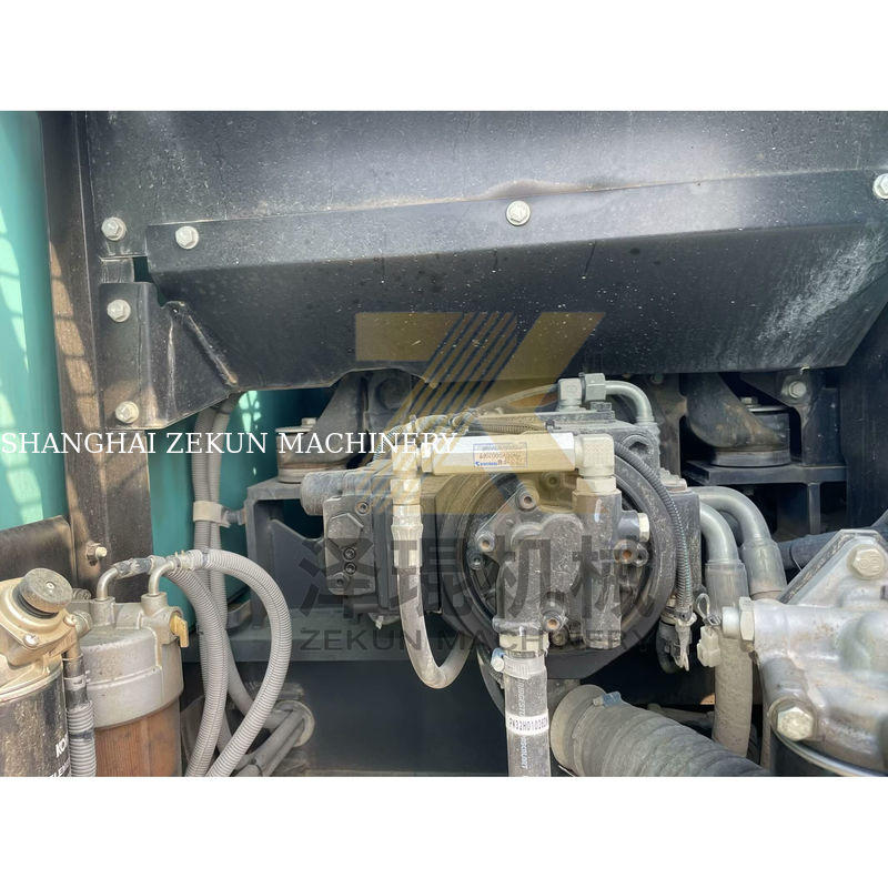 Máy đào Kobelco SK380 sử dụng xi lanh thủy lực khác với dung lượng xô 1,9 m3