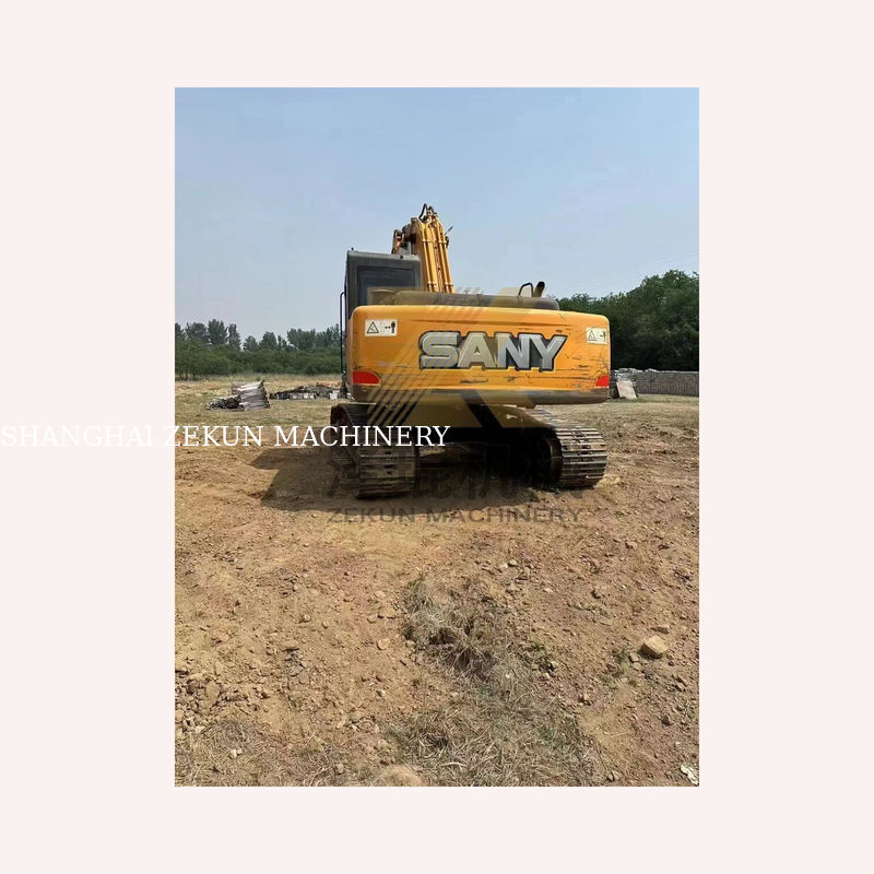 Máy đào Sany Mini SY215C sử dụng máy bơm thủy lực khác với 10001-20000 giờ làm việc