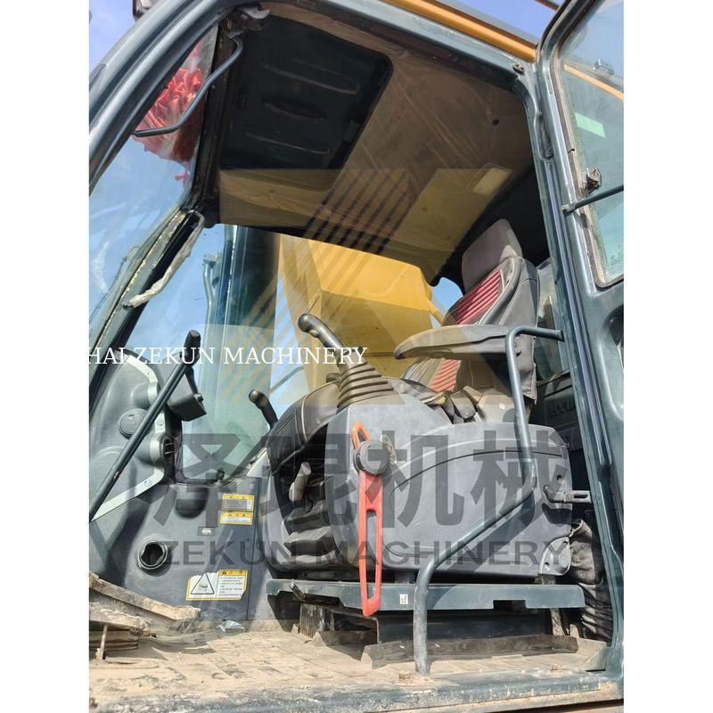 Hyundai R520 Excavator trong tình trạng tuyệt vời với dung lượng xô 3M3 và công suất 266KW trên thị trường nóng