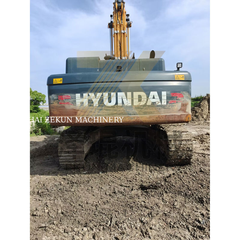 Hyundai R520 Excavator trong tình trạng tuyệt vời với dung lượng xô 3M3 và công suất 266KW trên thị trường nóng