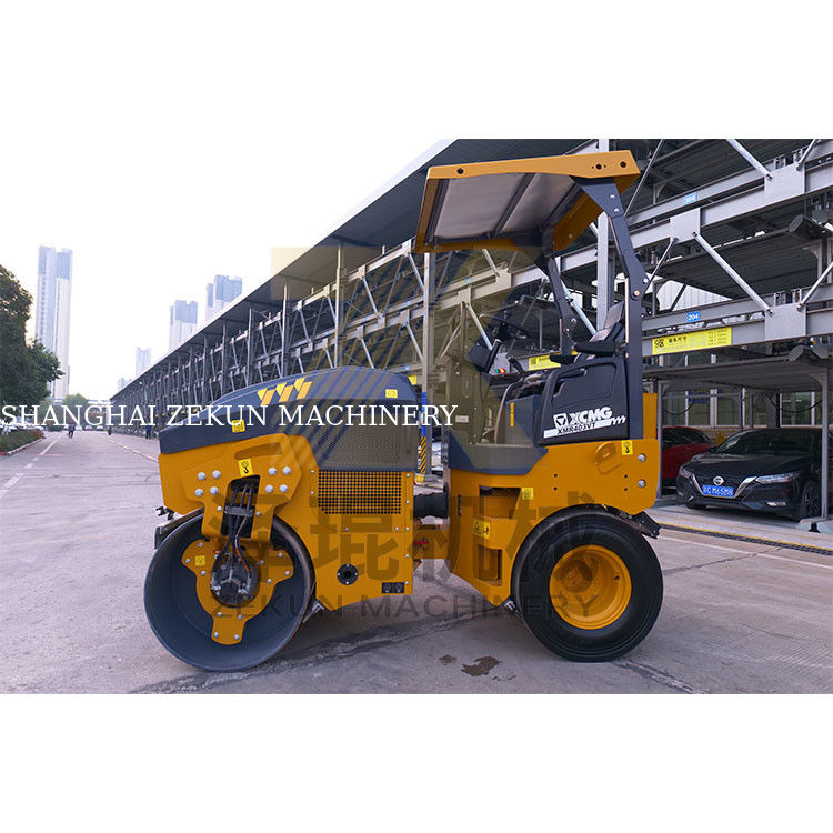 3.8T XCMG XMR403VT Vibratory Roller CHINA giai đoạn III