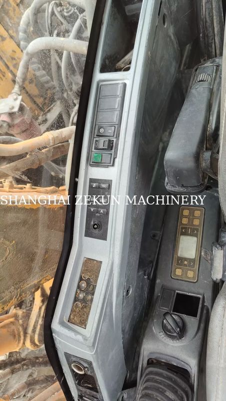 2015 Hyundai R150-9 Excavator với búa và 5.300 giờ làm việc tăng năng suất
