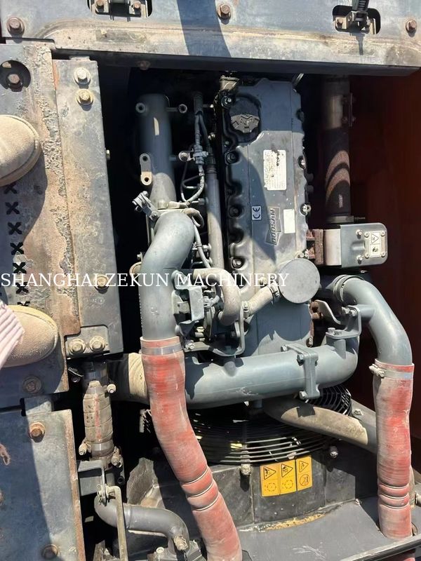 Doosan DX150W-9C Excavator 15 tấn loại bánh xe bán