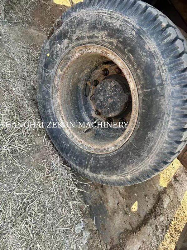 Doosan DX150W-9C Excavator 15 tấn loại bánh xe bán