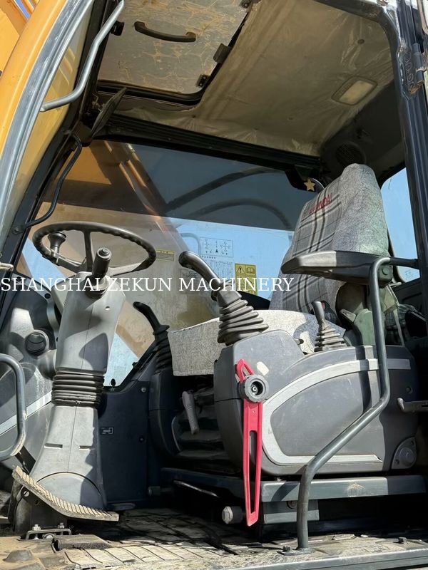 2014 Hyundai R210W-9 21 Tons Wheel Excavator hoàn hảo cho các dự án xây dựng