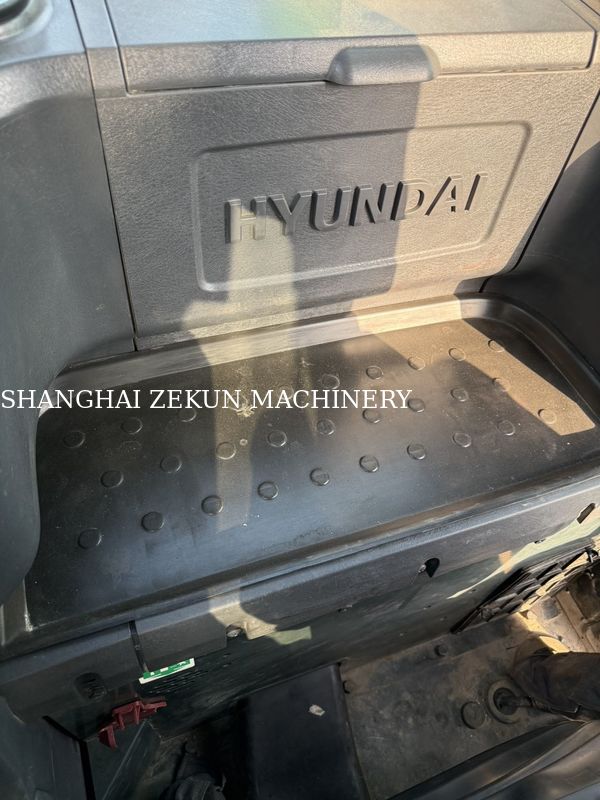 2020 Hyundai R505VS 50 tấn máy đào hạng nặng cho các dự án hạng nặng