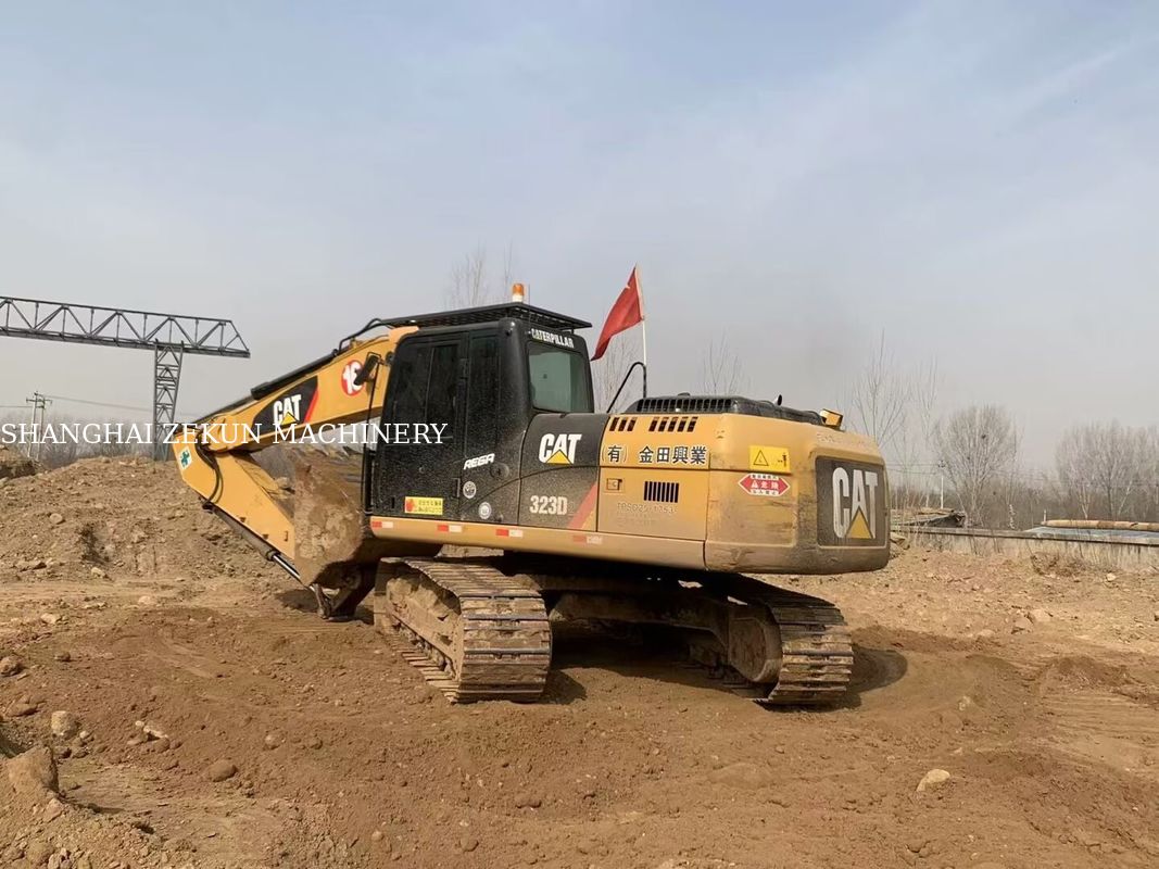Ứng dụng đa năng 2020 Cat 323D2 Excavator 23 Ton 4877 giờ cho các ứng dụng khác nhau