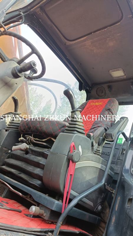 Hyundai R210W-9 máy đào bánh 330 L dung lượng bể nhiên liệu và van thủy lực