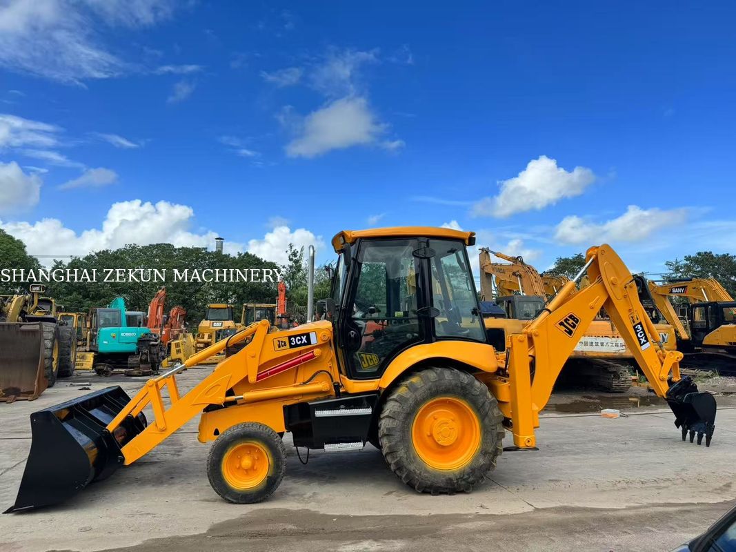 Máy xúc lật JCB 3CX năm 2001 với lưu lượng hệ thống thủy lực 95 L/phút