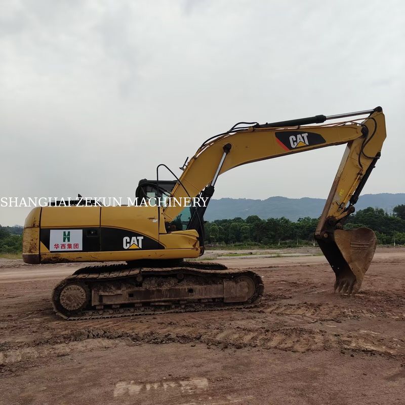 Máy xúc CAT 320D năm 2016, hạng 20 tấn, với động cơ CAT C6.4 ACERT, độ sâu đào tối đa 680 mm