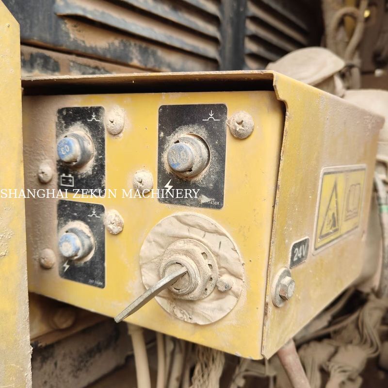 Máy xúc CAT 320D năm 2016, hạng 20 tấn, với động cơ CAT C6.4 ACERT, độ sâu đào tối đa 680 mm