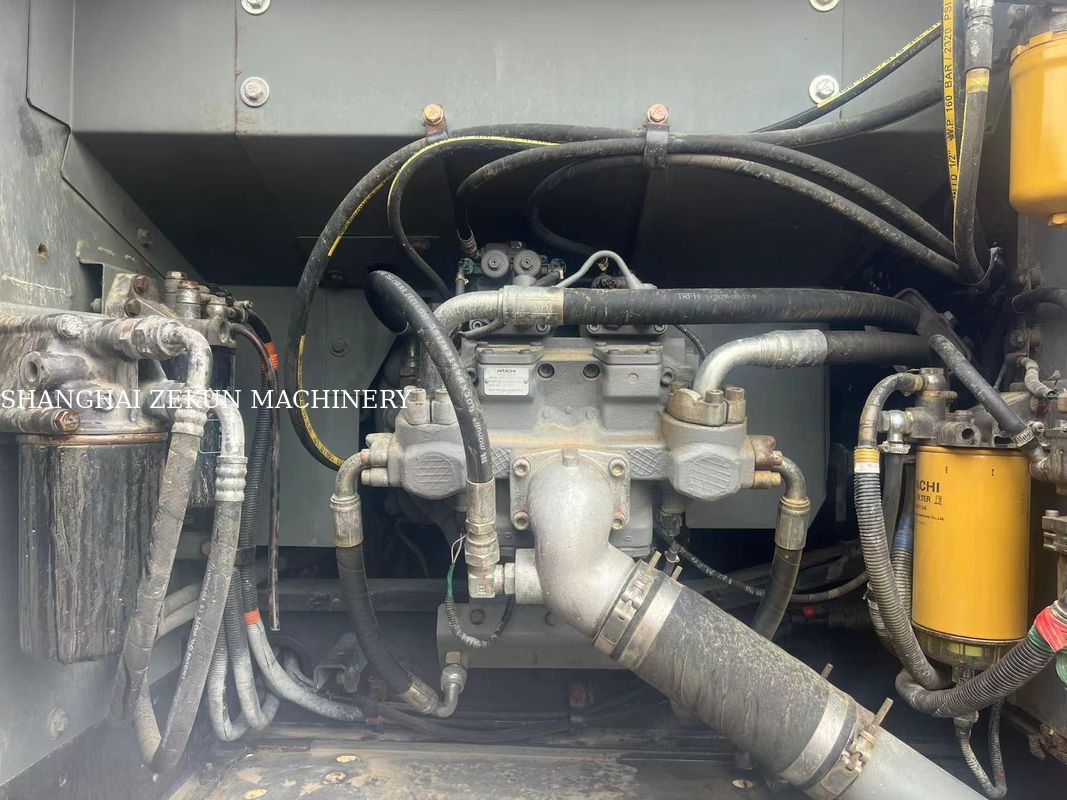 Máy xúc Hitachi ZX220-5A năm 2020, 6541 giờ hoạt động, Chiều cao đào tối đa 630 mm, Chiều sâu đào tối đa 670 mm, Dành cho các công việc nặng