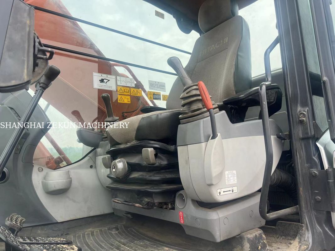 Máy xúc Hitachi ZX220-5A năm 2020, 6541 giờ hoạt động, Chiều cao đào tối đa 630 mm, Chiều sâu đào tối đa 670 mm, Dành cho các công việc nặng