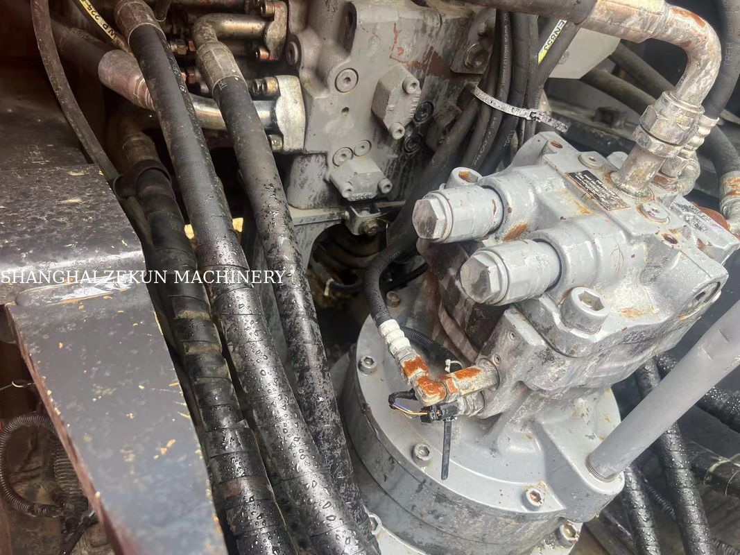 Máy xúc Hitachi ZX220-5A năm 2020, 6541 giờ hoạt động, Chiều cao đào tối đa 630 mm, Chiều sâu đào tối đa 670 mm, Dành cho các công việc nặng