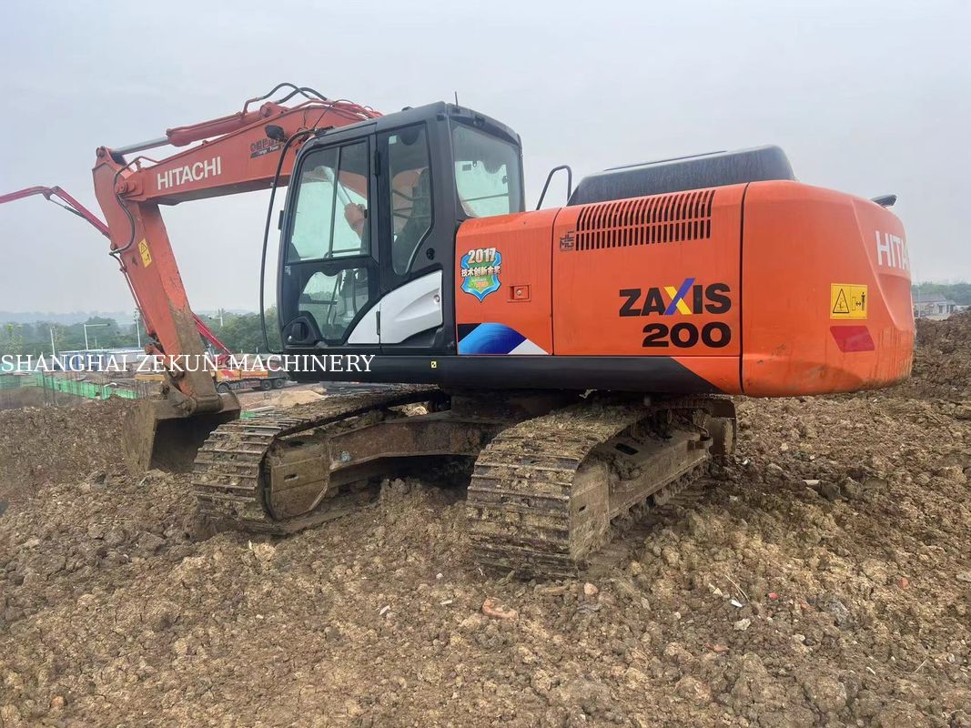 Máy xúc Hitachi ZX220-5A năm 2020, 6541 giờ hoạt động, Chiều cao đào tối đa 630 mm, Chiều sâu đào tối đa 670 mm, Dành cho các công việc nặng