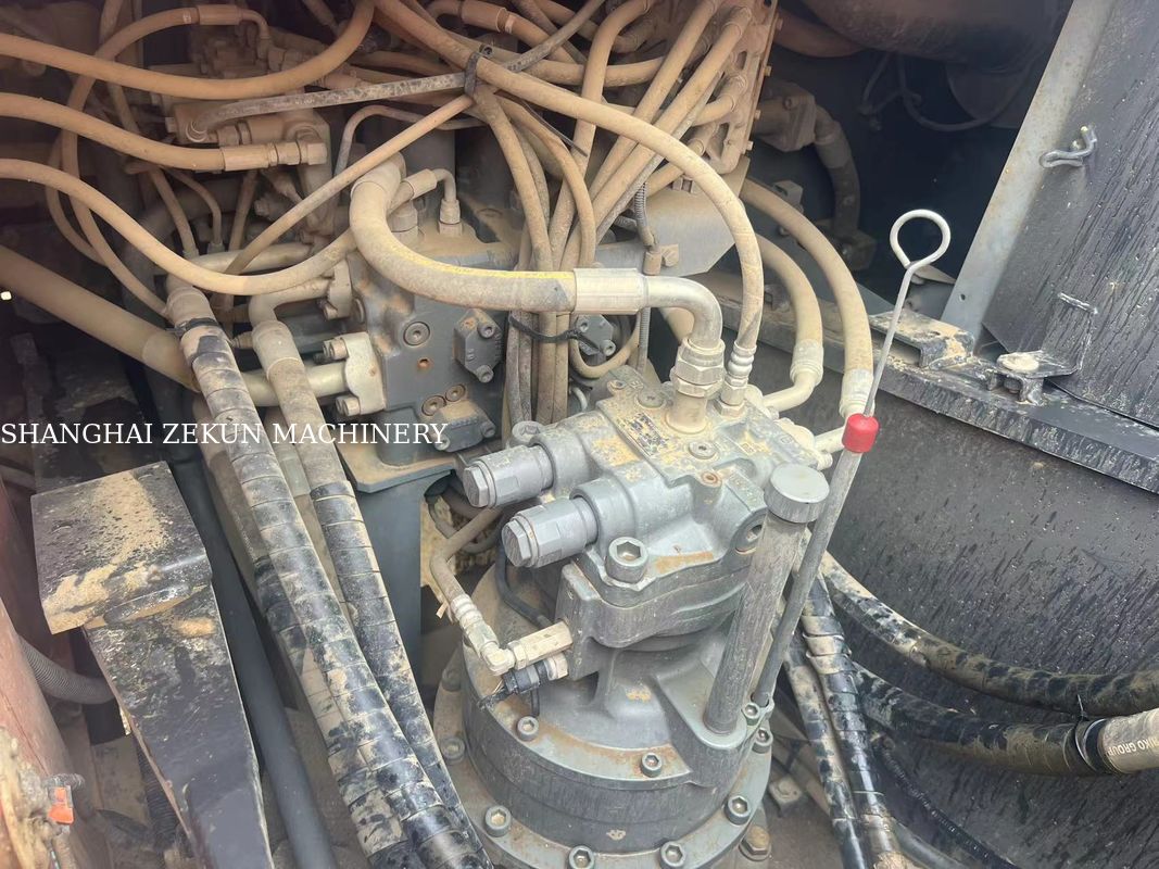 2022 Hitachi ZX200-5A Excavator với chiều cao đào tối đa là 9 và tốc độ swing là 13.3 rpm 5500hrs