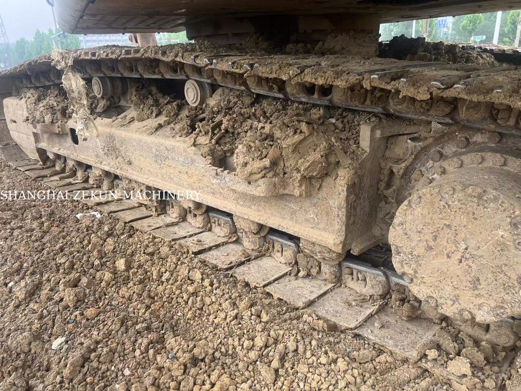 2022 Hitachi ZX200-5A Excavator với chiều cao đào tối đa là 9 và tốc độ swing là 13.3 rpm 5500hrs