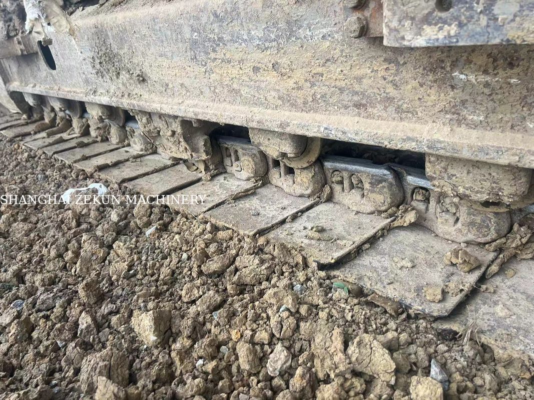 2022 Hitachi ZX200-5A Excavator với chiều cao đào tối đa là 9 và tốc độ swing là 13.3 rpm 5500hrs