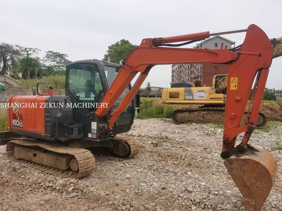 2023 Hitachi ZX60C-6A Excavator 2785hrs Trọng lượng hoạt động 5 đáp ứng tiêu chuẩn phát thải cấp 3 / giai đoạn III