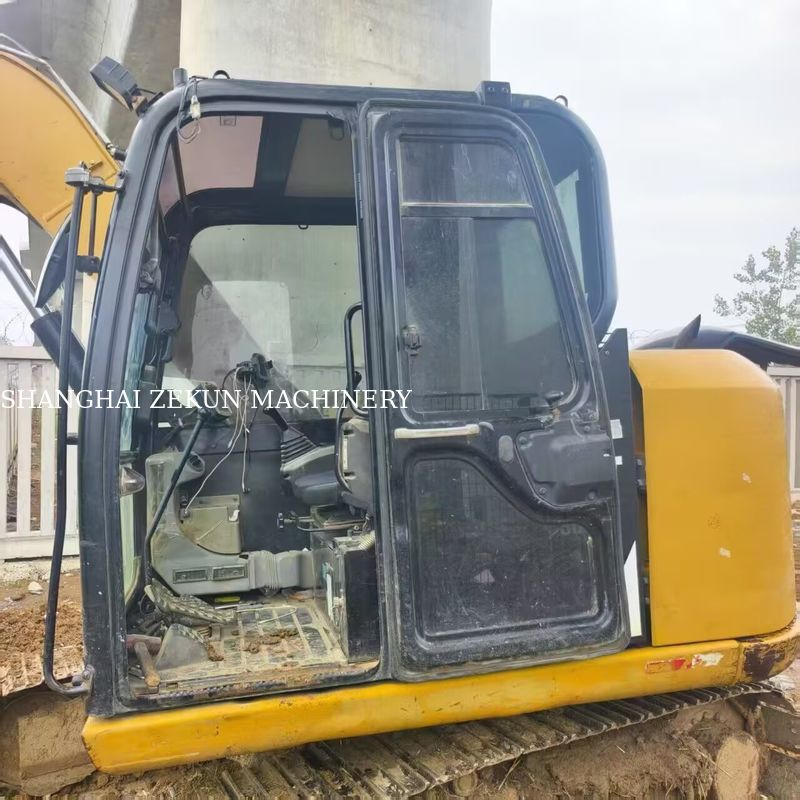 Máy xúc CAT 307E2 2017 12544 giờ Chiều cao đổ tối đa 070 mm Áp suất thủy lực 28 MPa