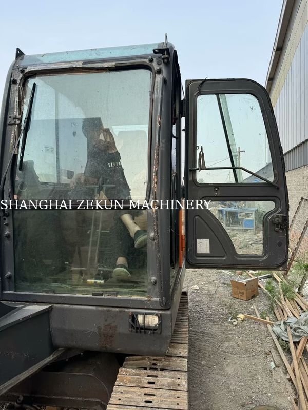 Máy xúc Doosan DX60 Tiêu chuẩn khí thải Tier 3 Tầm với tối đa ở mặt đất 100 mm và Hiệu suất