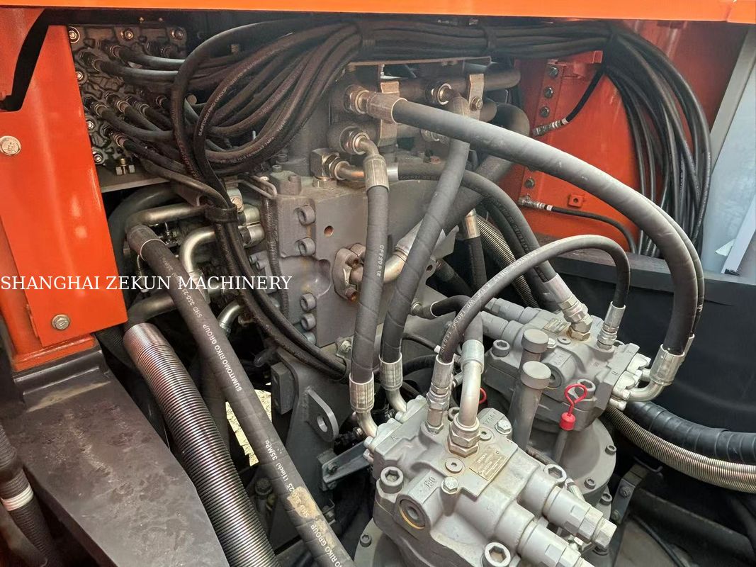 Máy xúc Hitachi ZX520LCH 2024 Tầm với tối đa ở mặt đất 12 Dung tích 15.68 L cho Dự án tiếp theo
