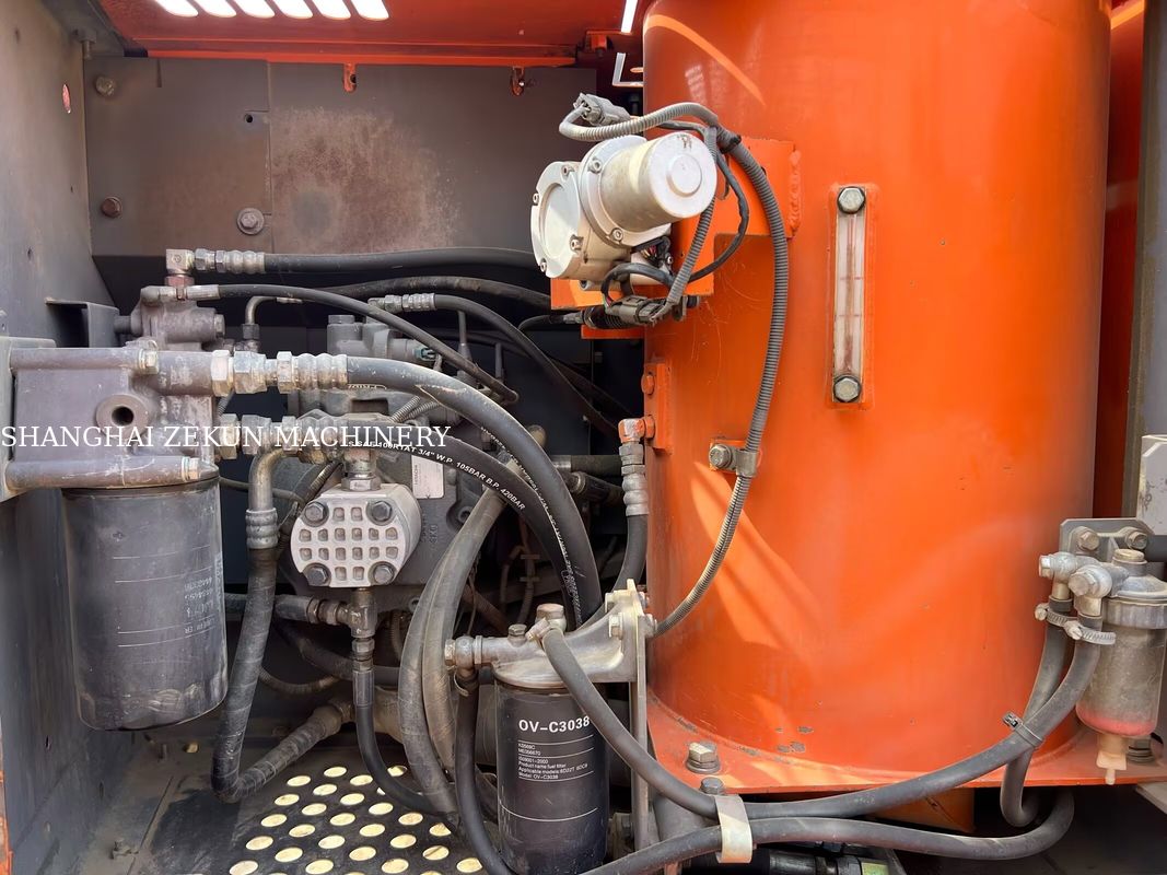 Máy xúc Hitachi ZX130-6 đã qua sử dụng với 11053 giờ hoạt động, chiều dài cần 4.6m, áp suất thủy lực 34.3 MPa