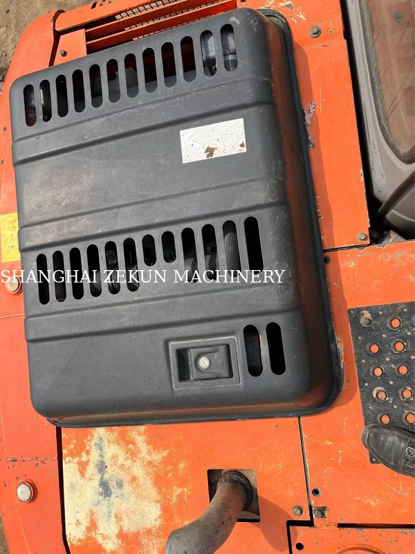 Máy xúc Hitachi ZX130-6 đã qua sử dụng với 11053 giờ hoạt động, chiều dài cần 4.6m, áp suất thủy lực 34.3 MPa